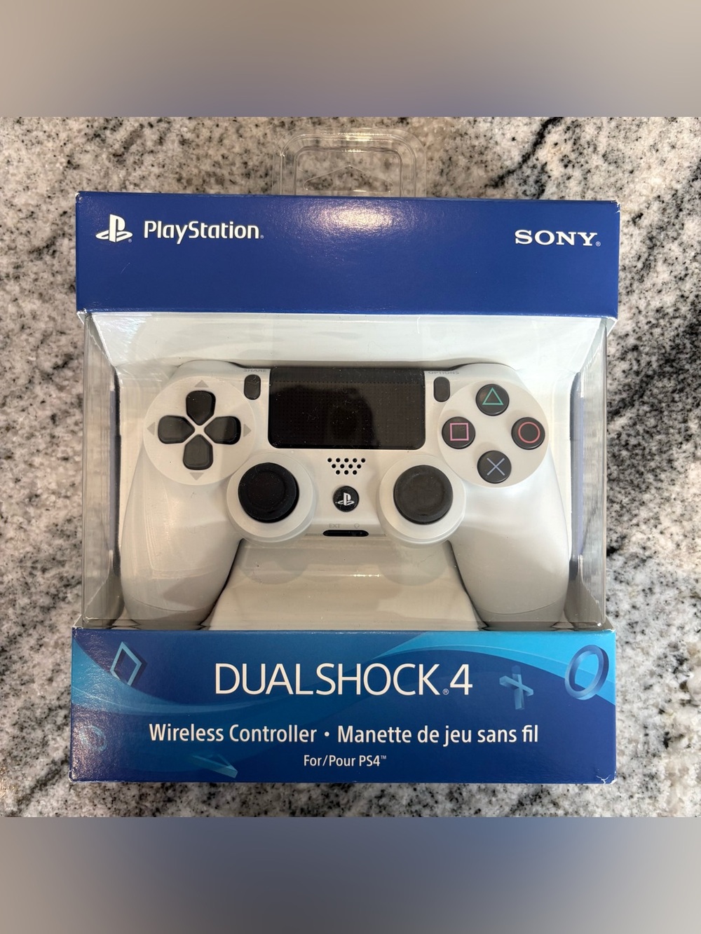 Sony DualShock 4 Wireless Controller PS4 Glacier White CUH-ZCT2U New in Box